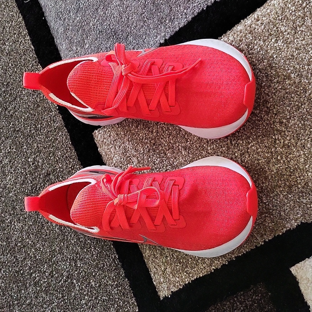 NWOB Nike React Infinity Run Flyknit Road-Running Shoes - Women's